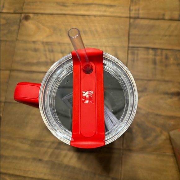 Stanley Heart Design Red and Pink Tumbler - Picture 3 of 3